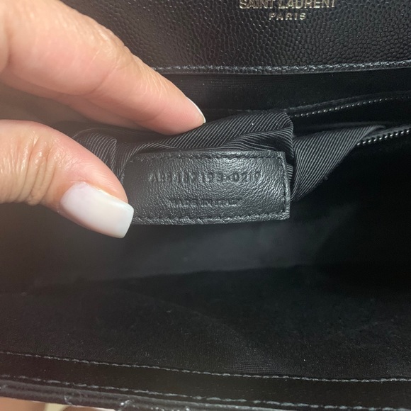 Saint Laurent Large Tri-Quilted Matelasse bag - Picture 11 of 13